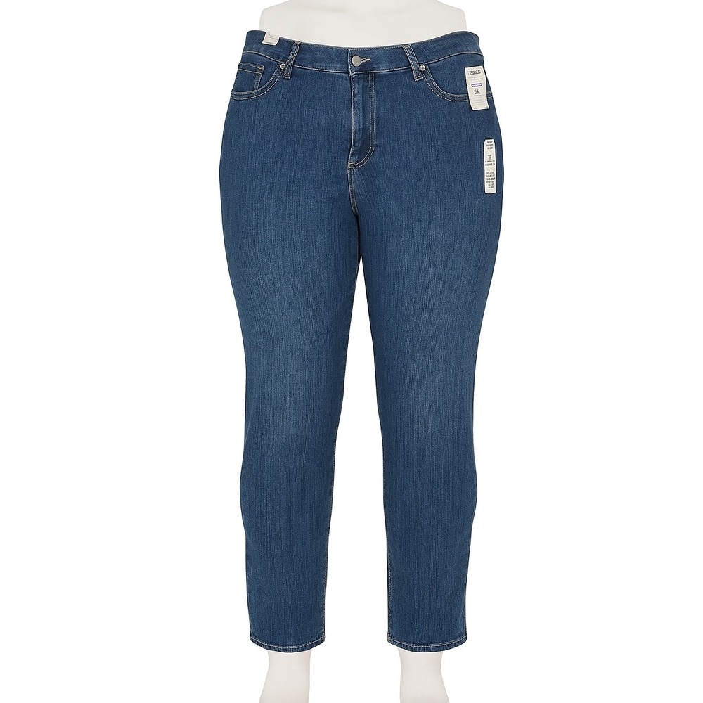 Signature Levi Strauss Womens Jeans Plus Size 28 Classic Slim Taper 29" Ins. NWT